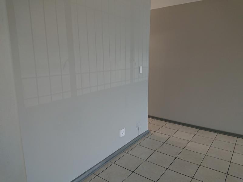 To Let 2 Bedroom Property for Rent in Baillie Park North West